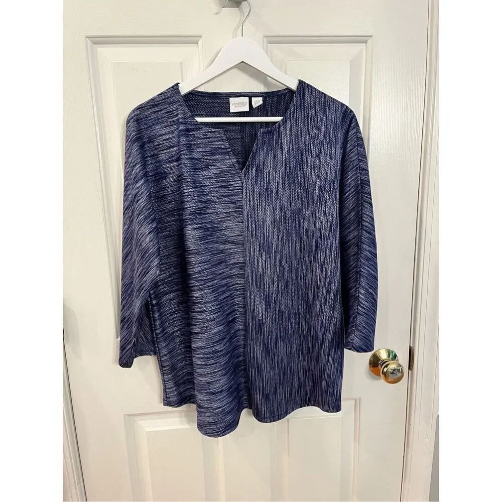 Chico’s Blue Mixed Texture Tunic Blouse Top sz 2 or M